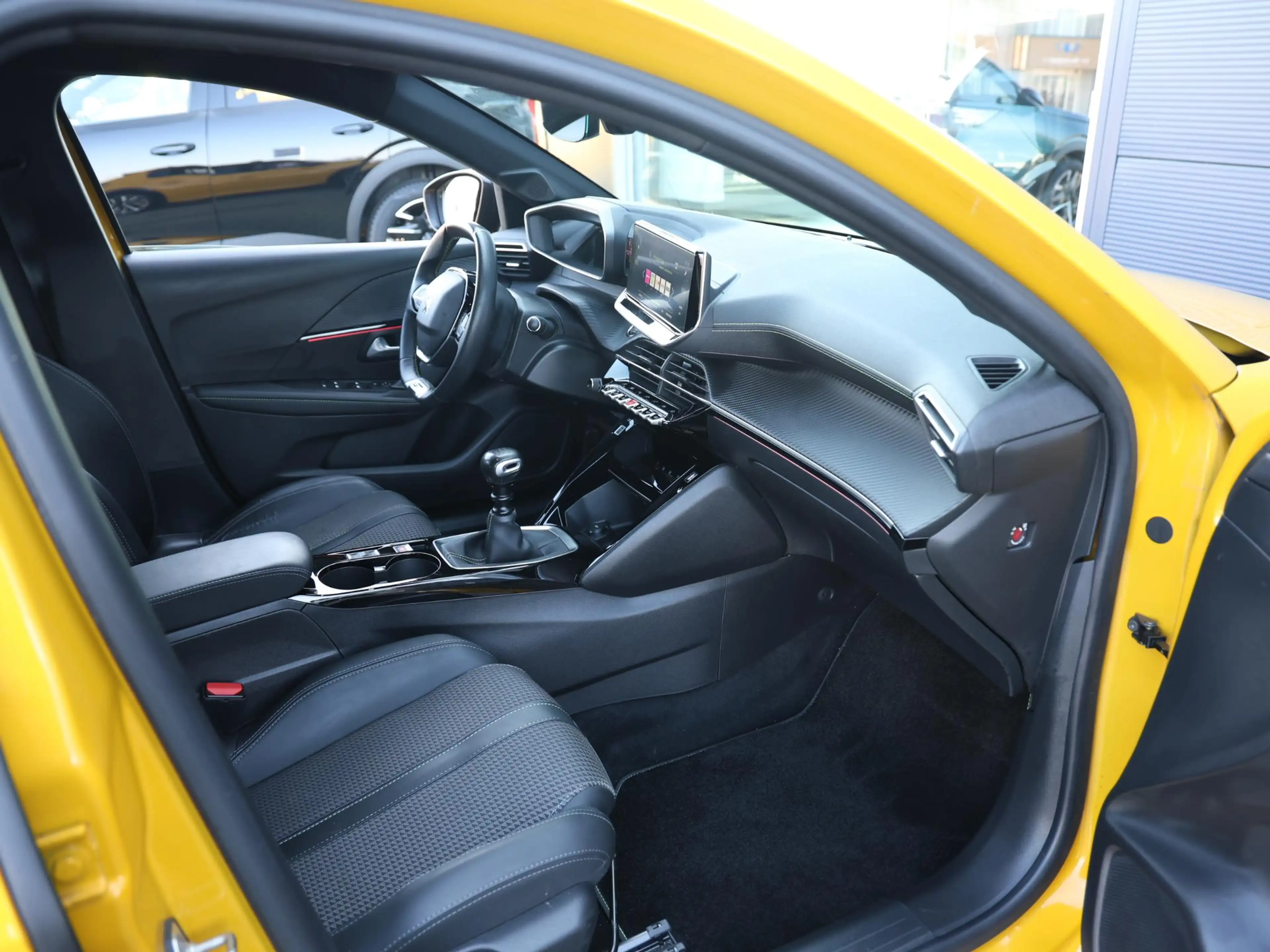 Peugeot 208 GT 100pk | Navigatie | Achteruitrijcamera | 3D Coc — photo 8
