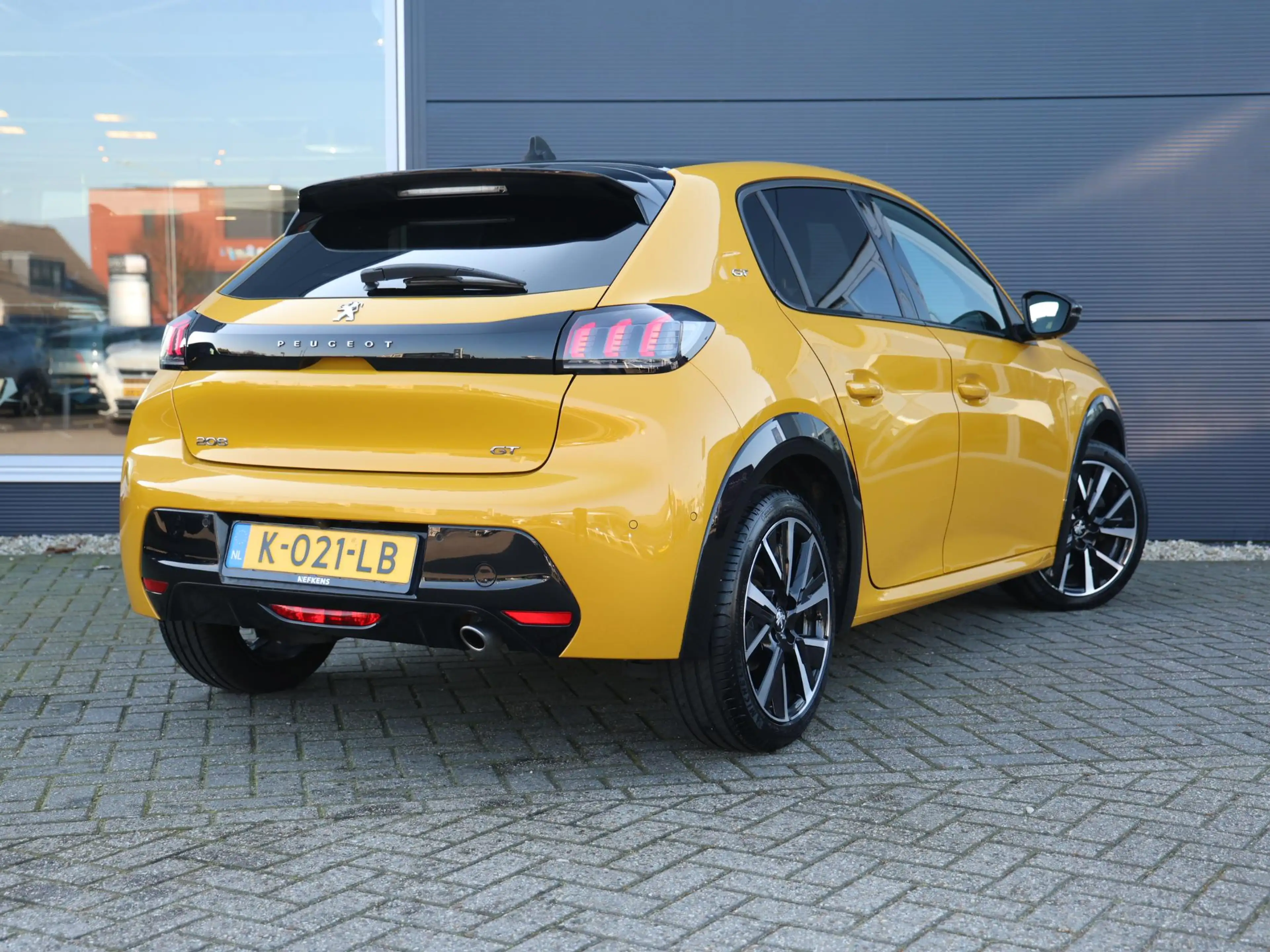 Peugeot 208 GT 100pk | Navigatie | Achteruitrijcamera | 3D Coc — photo 3