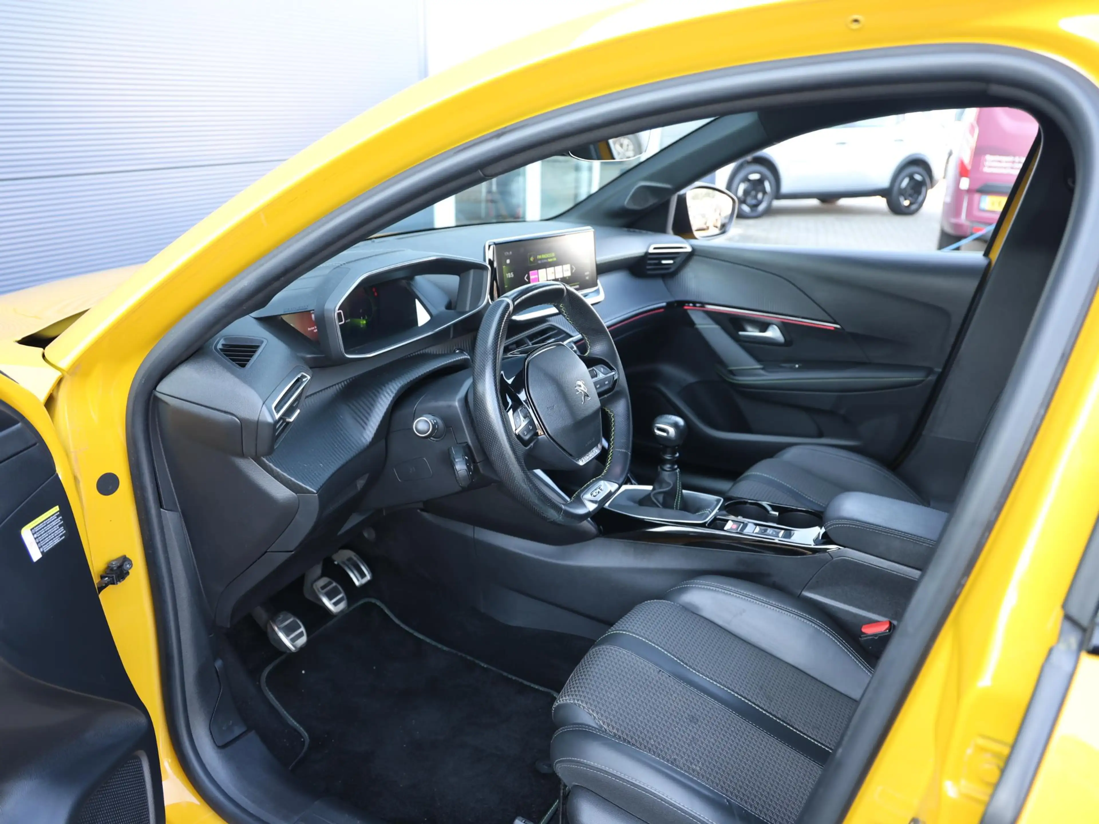 Peugeot 208 GT 100pk | Navigatie | Achteruitrijcamera | 3D Coc — photo 10