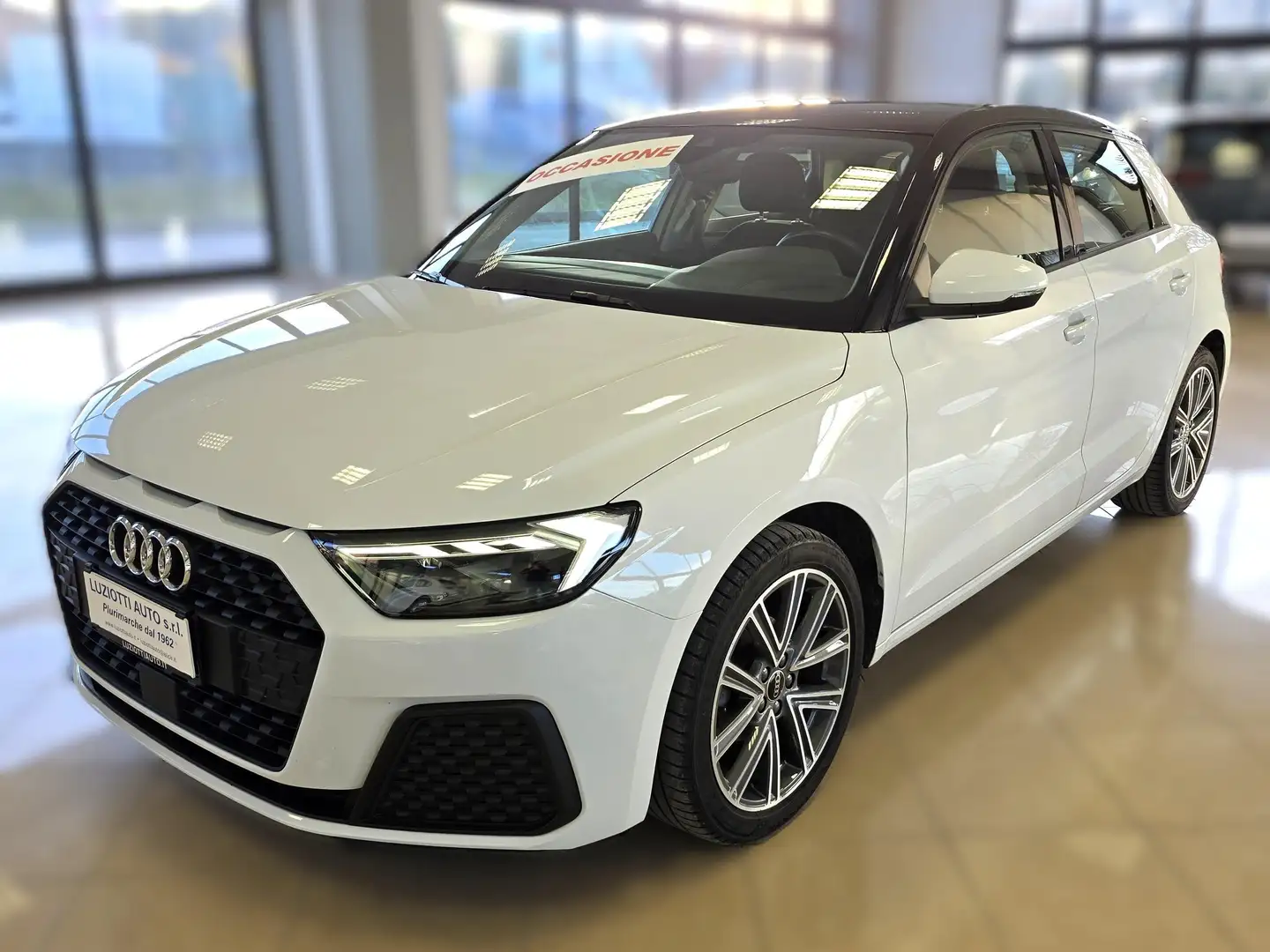 Audi A1 A1 SPORTBACK 1.0 TFSI 95CV ADMIRED Bianco - 2