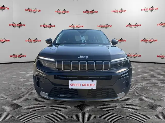 Jeep Avenger view 2