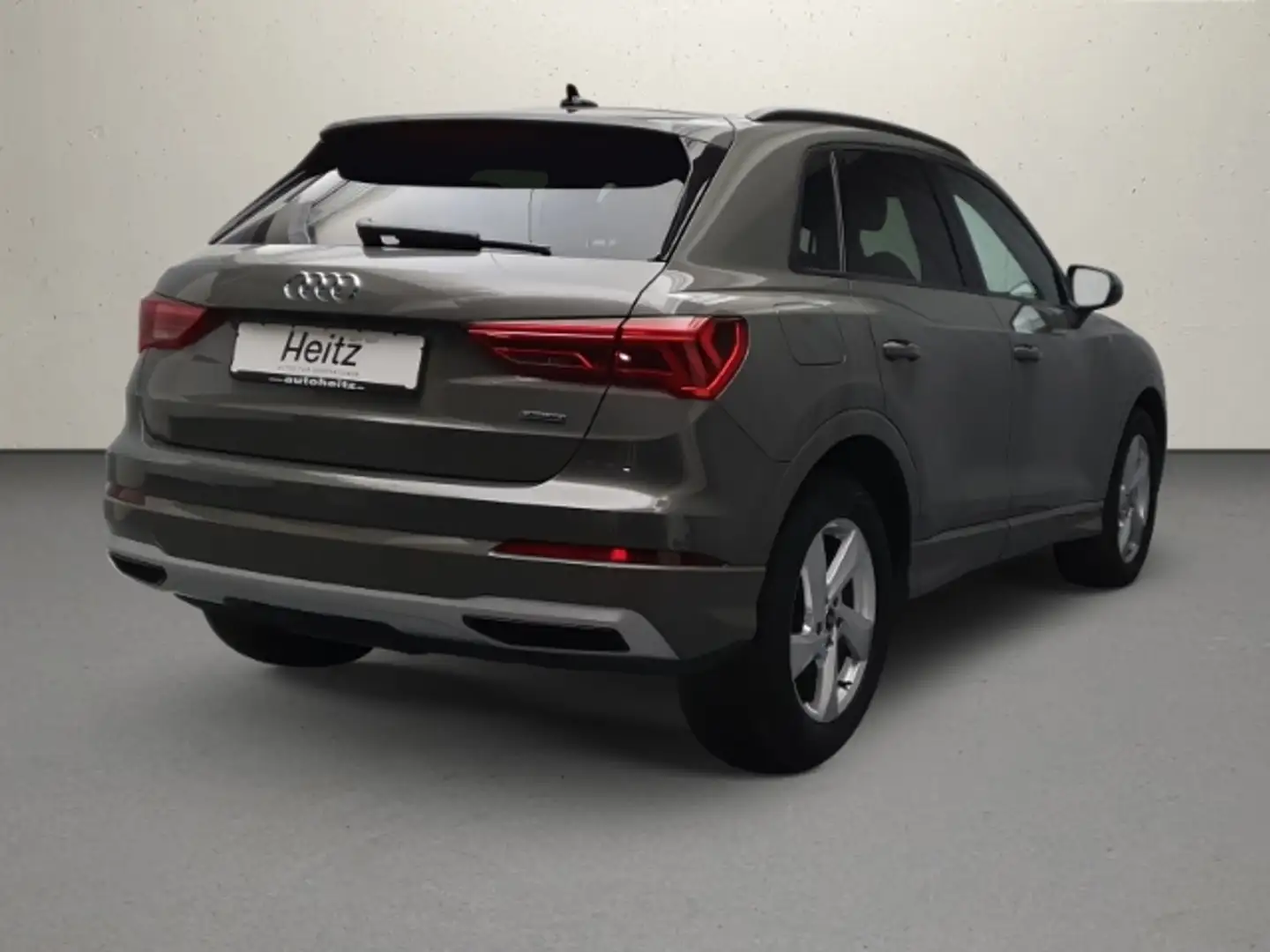 Audi Q3 40 TDI quattro S tronic advanced AHK LED Navi Grau - 2