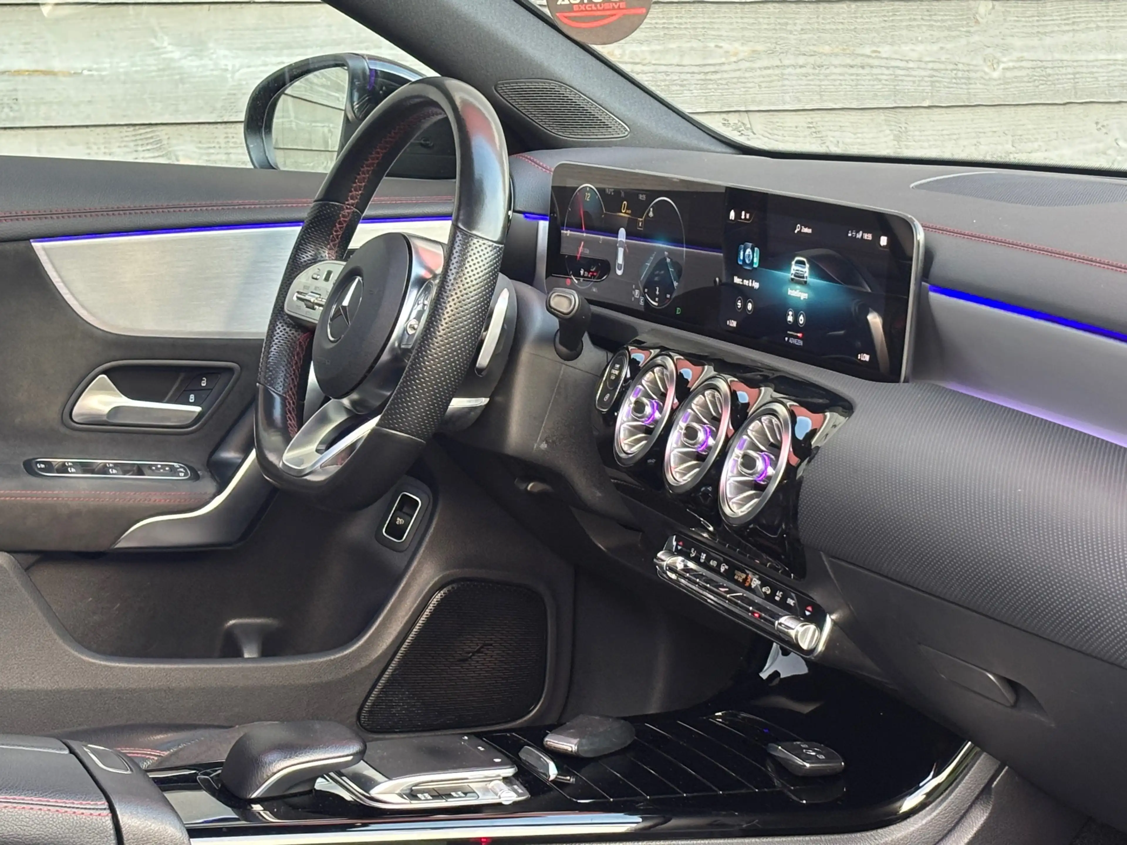 Mercedes-Benz CLA 180 AMG LINE PANO NAP KEYLESS CAMERA BTW NIGHTPACK — photo 11