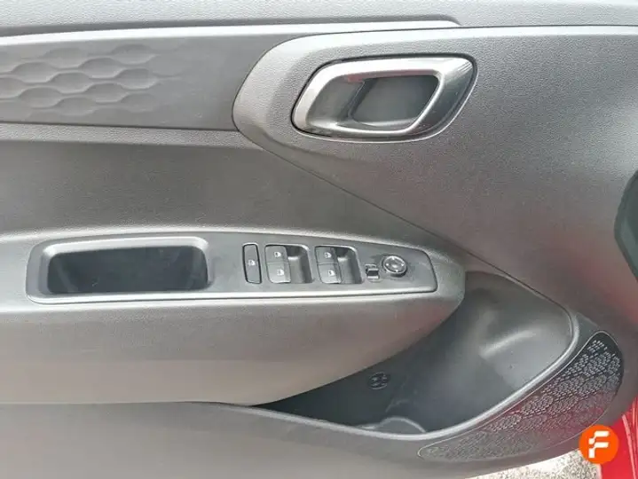 Hyundai i10 MPI 1.0 ESSENCE 2023, foto 22