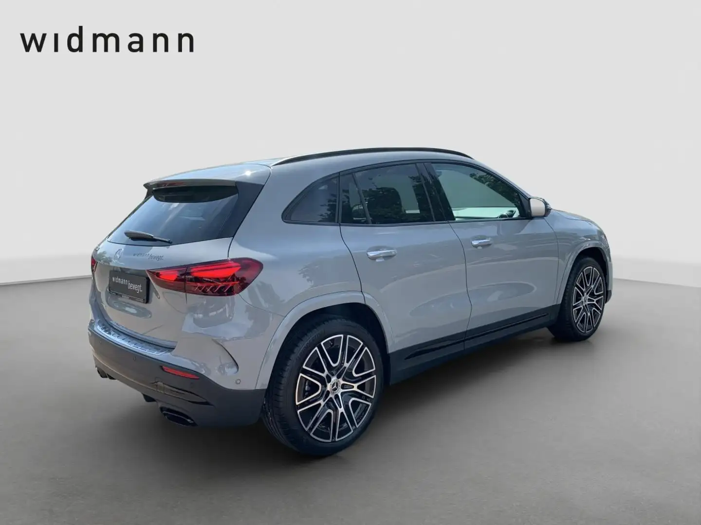 Mercedes-Benz GLA 200 AMG-Line*Night*Pano*AHK*360°*Lenkrad-Hzg Gris - 2