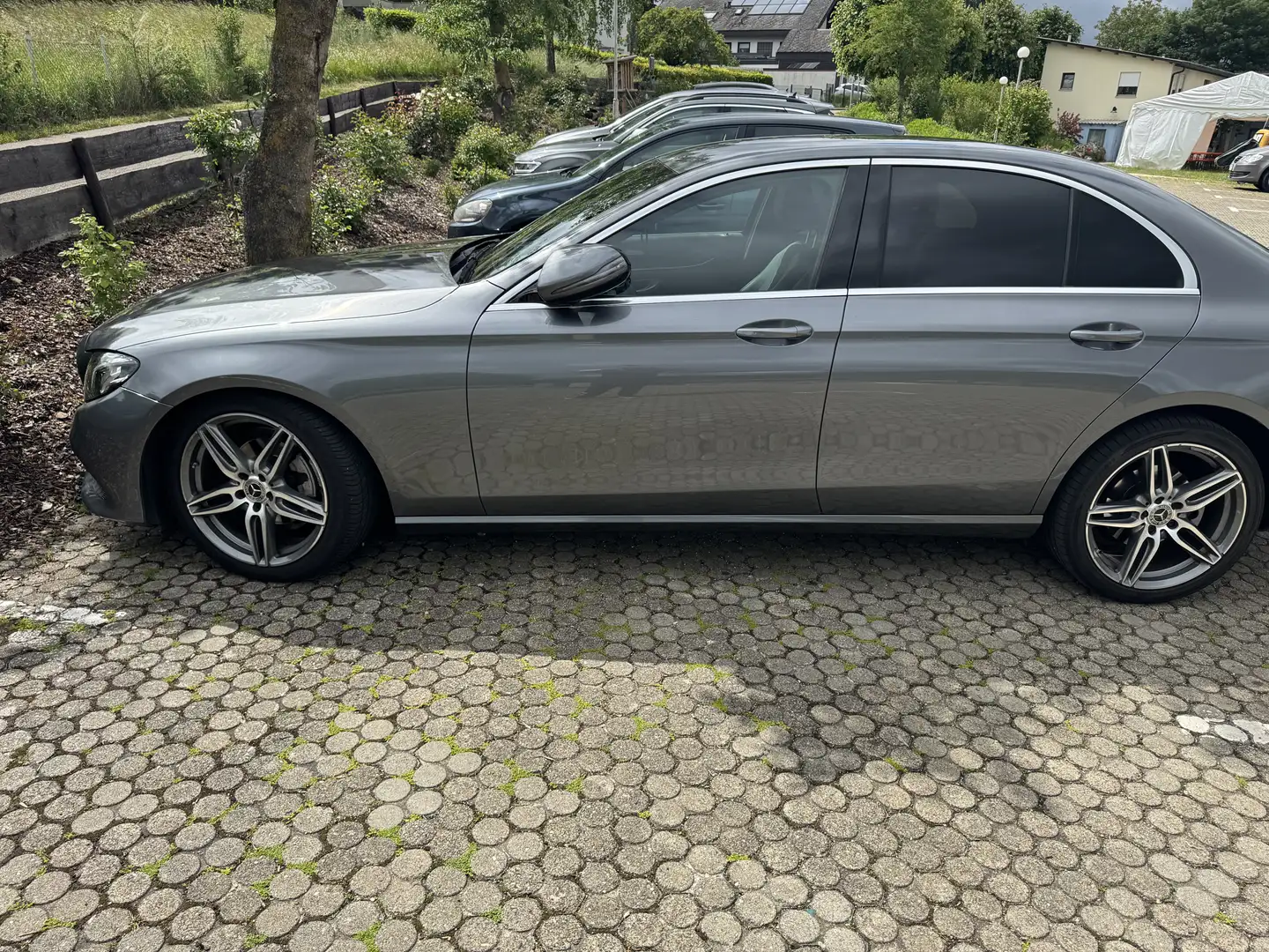 Mercedes-Benz E 200 d 9G-TRONIC Avantgarde - 1