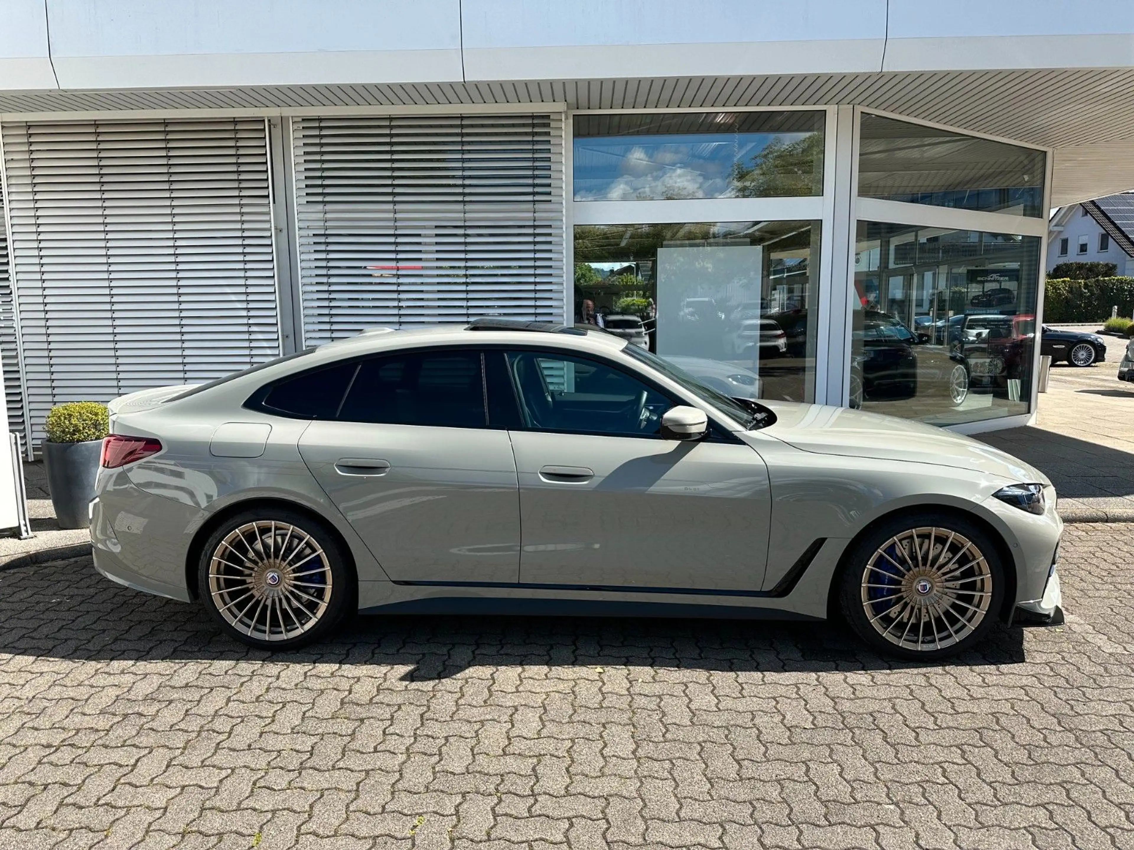 Alpina B4 3.0 Allrad GT +GlasSD +Hifi h/k +360°+DA Prof — photo 4