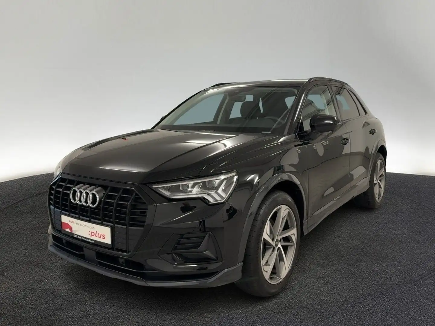 Audi Q3 advanced 35 TFSI S tr. AHK MATRIX NAVI VIRTUA Schwarz - 2