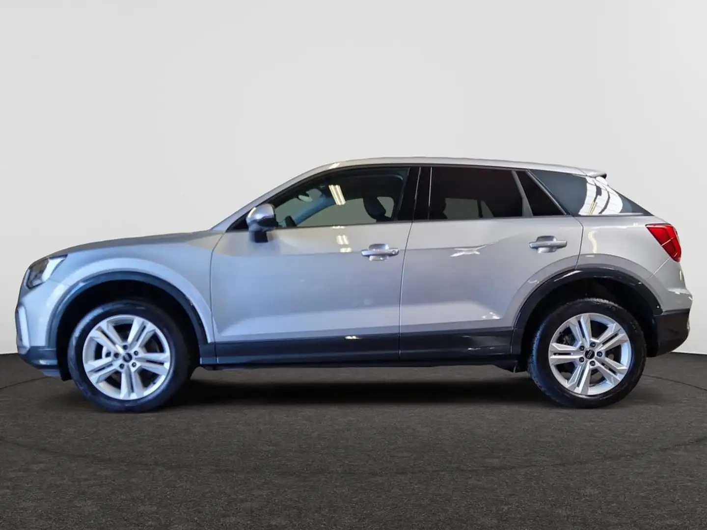 Audi Q2 Advanced 30 - 1.0 TFSI 110cv Grijs - 2