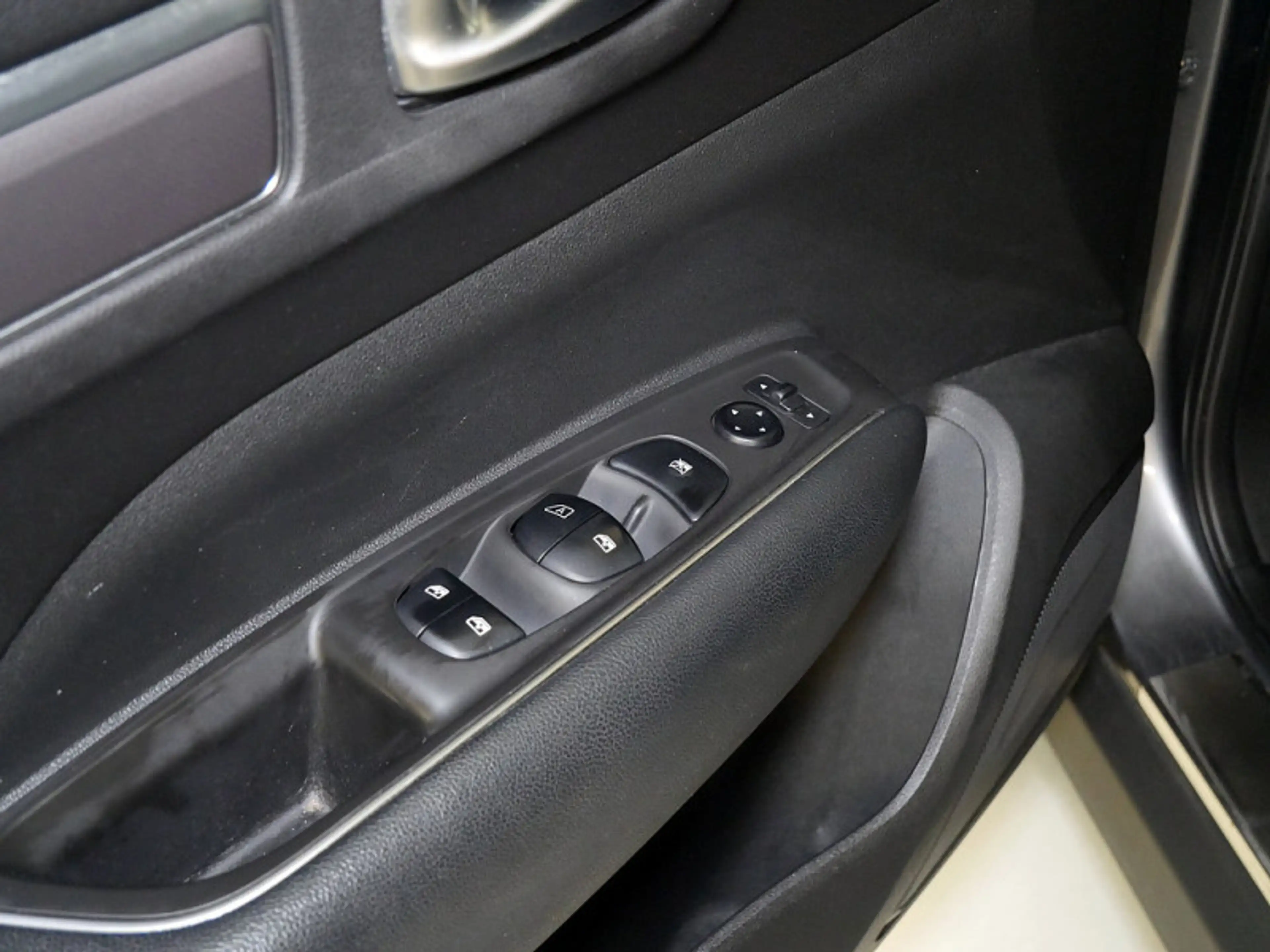 Renault Koleos 1.6 dCi 130 FAP Energy Life MEMO SPUR PDC — photo 10