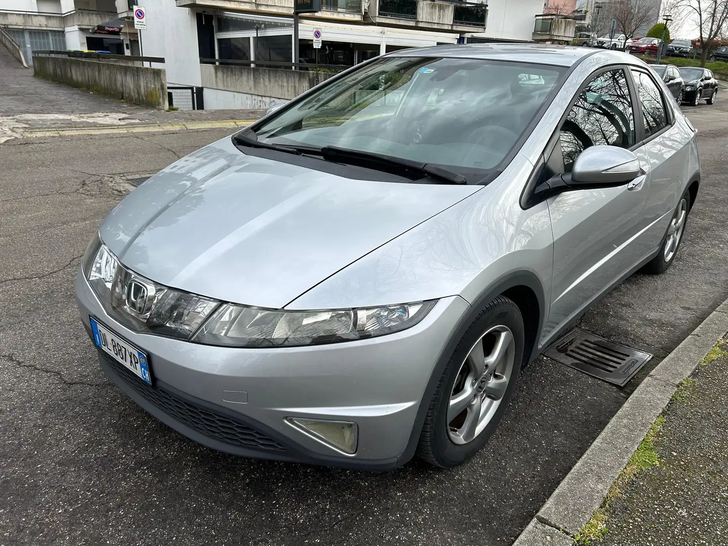Honda Civic 5p 1.4 i-dsi Elegance LE (sport) - 1