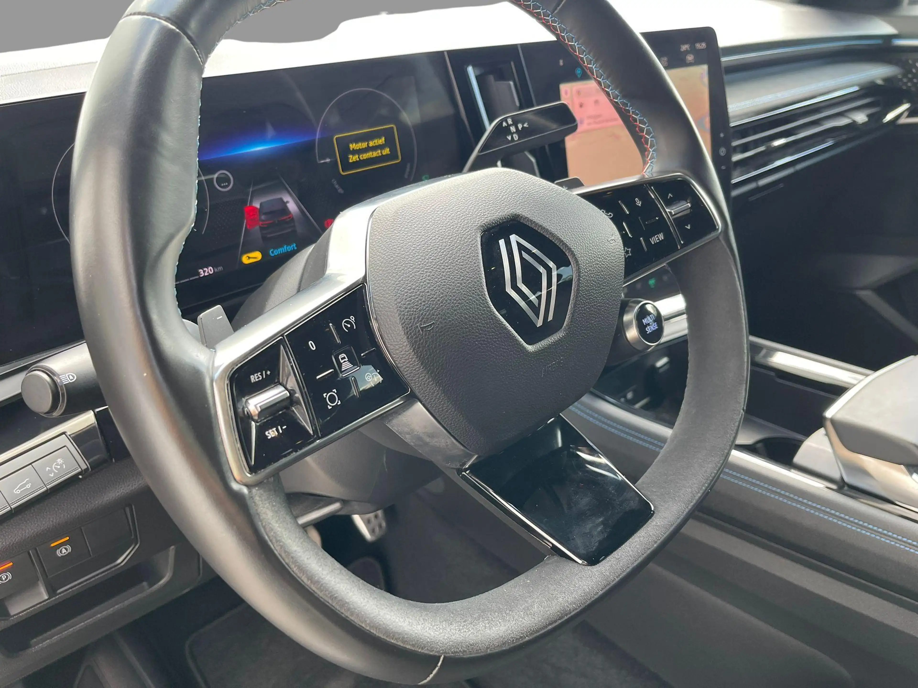 Renault Austral E-Tech Full hybrid 200 Techno Esprit Alp — photo 9