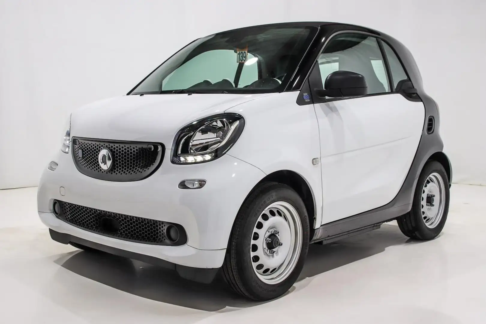 smart forTwo EQ  CUIR CLIM REGU RADAR Blanc - 2