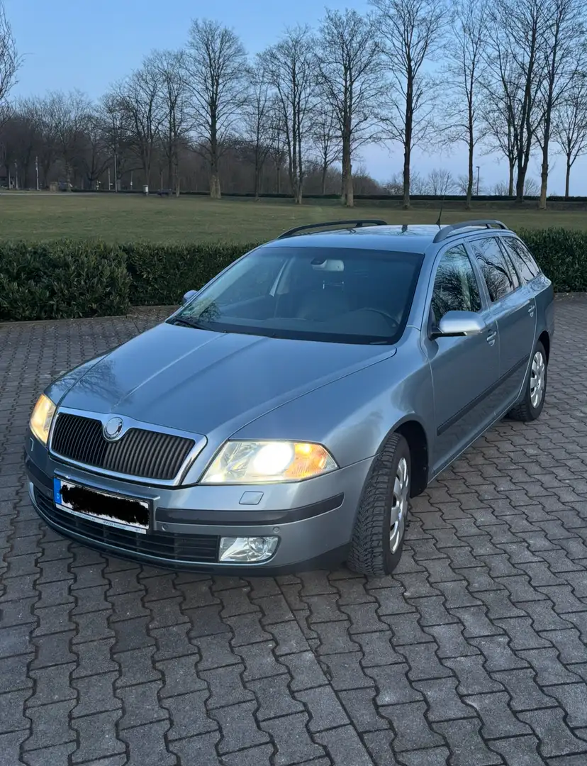 Skoda Octavia Combi 2.0 TDI DSG Elegance - 1