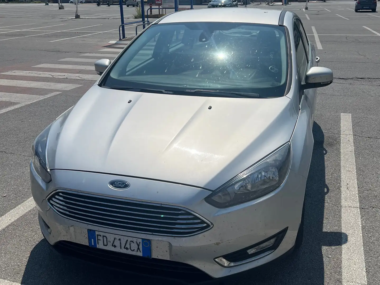 Ford Focus Focus IV 2015 5p 1.5 tdci Business s Silber - 1