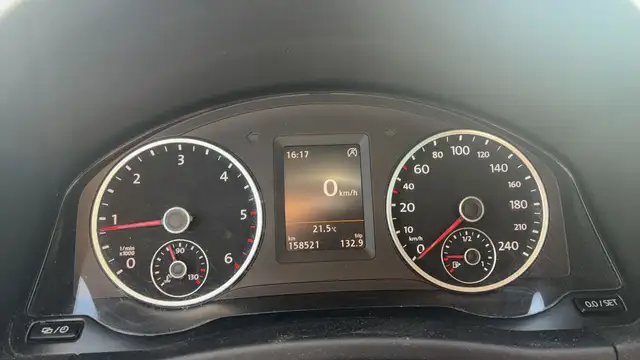 Volkswagen Tiguan view 12