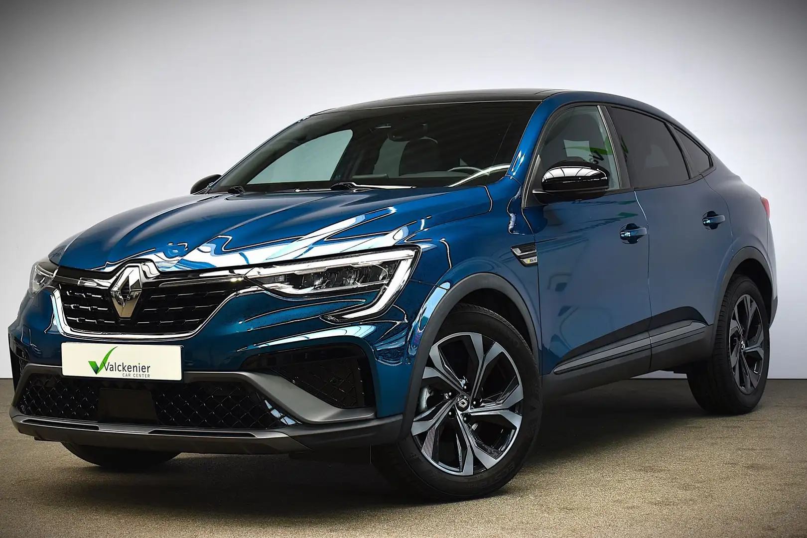 Renault Arkana RS Line TCe 140 EDC / Valckenier Car Center Asse Niebieski - 1