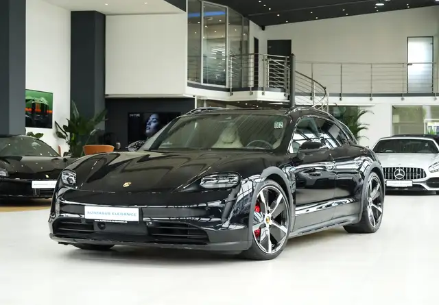 Porsche Taycan Cross Turismo*BOSE*CLUBLEDER*PANO*21"L