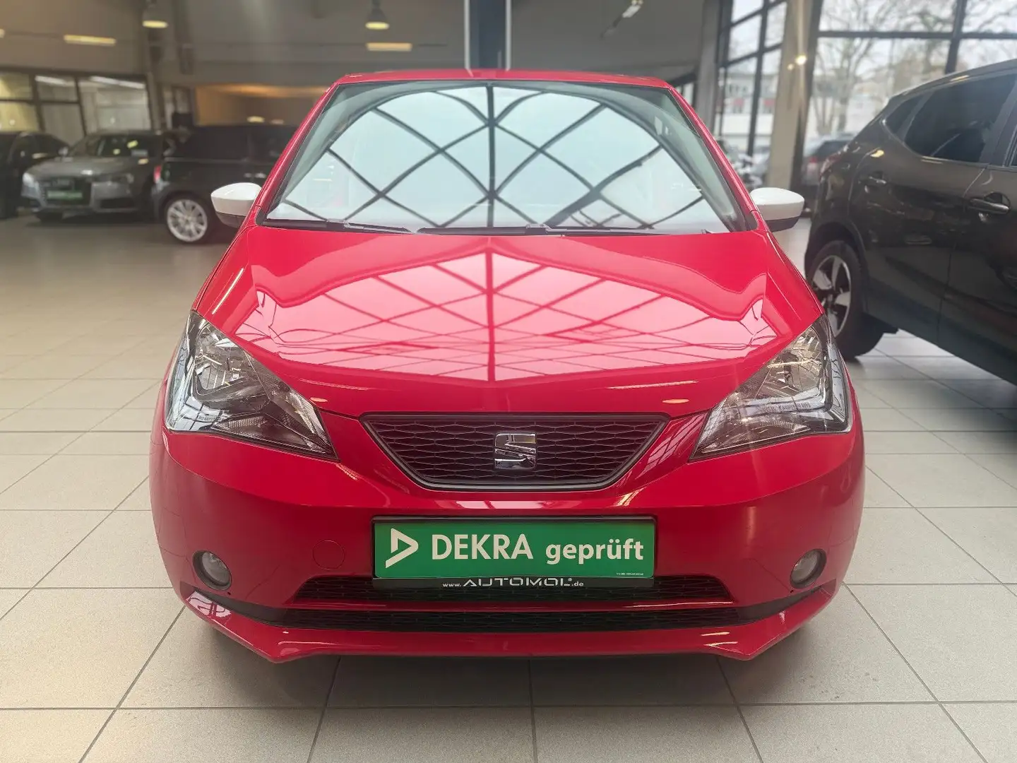 SEAT Mii Chic PDC SHZ Klima Rot - 2