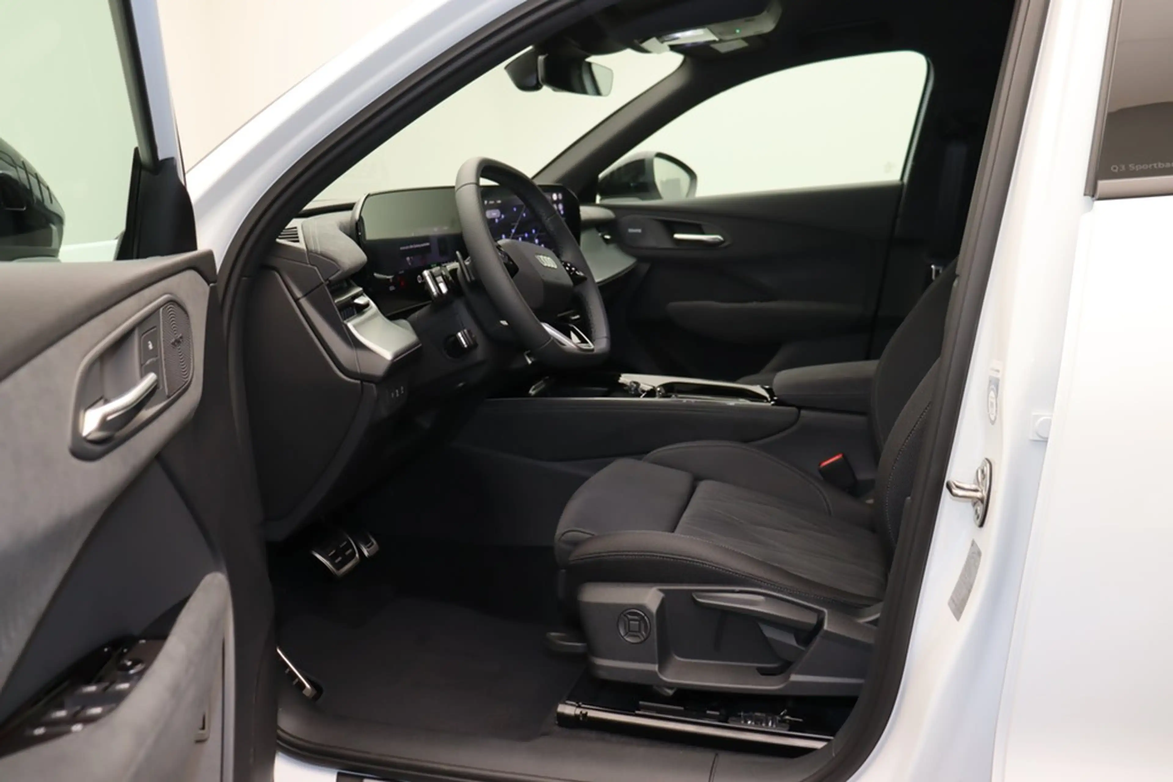 Audi Q3 Sportback TFSI quattro 195 kW S tronic Tech plu... — photo 8