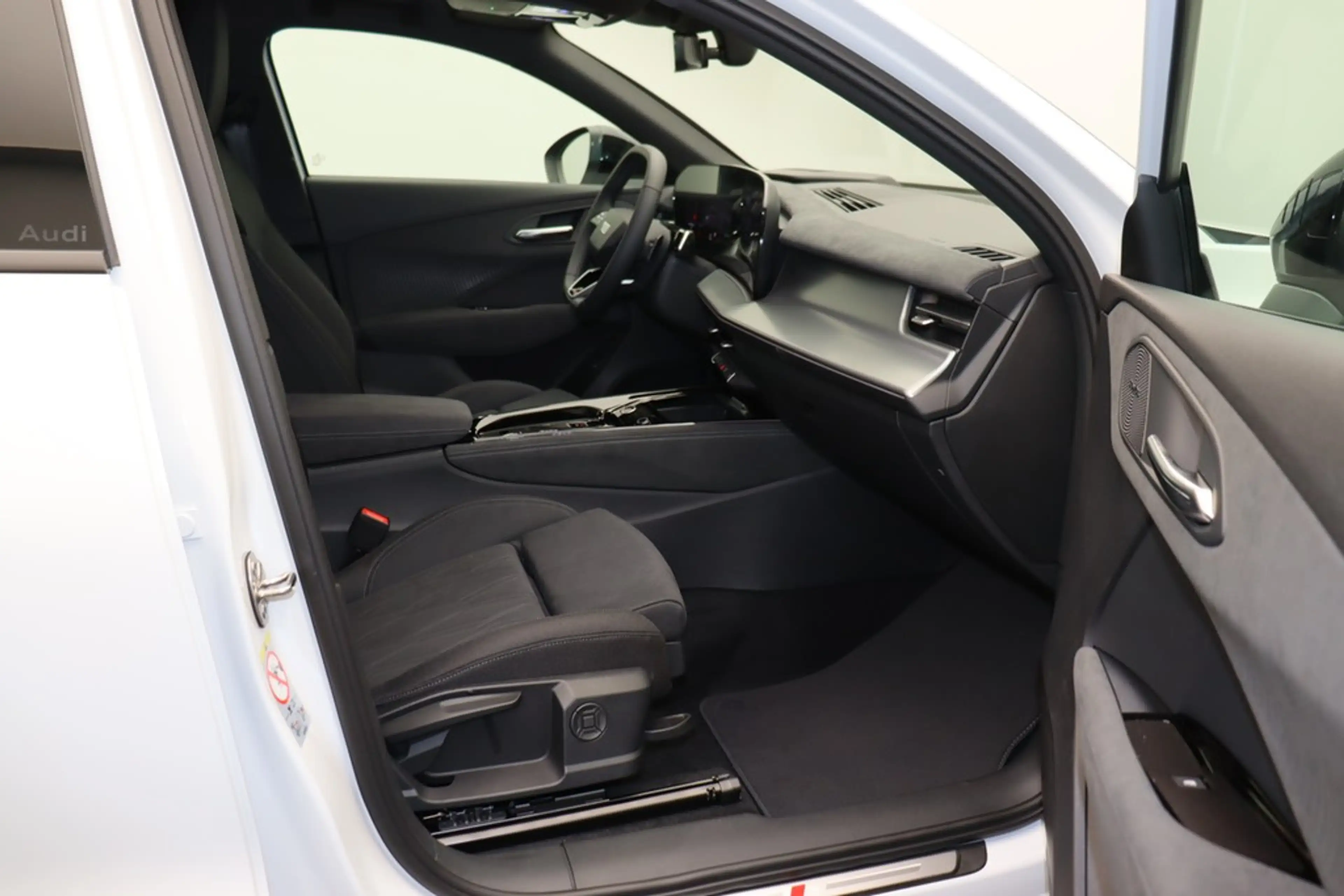 Audi Q3 Sportback TFSI quattro 195 kW S tronic Tech plu... — photo 13