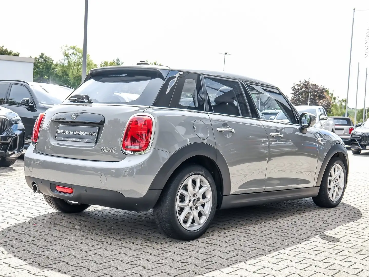 MINI Cooper 5-Türer PANO RFK NAVI LED PDC V+H DAB LM Grau - 2