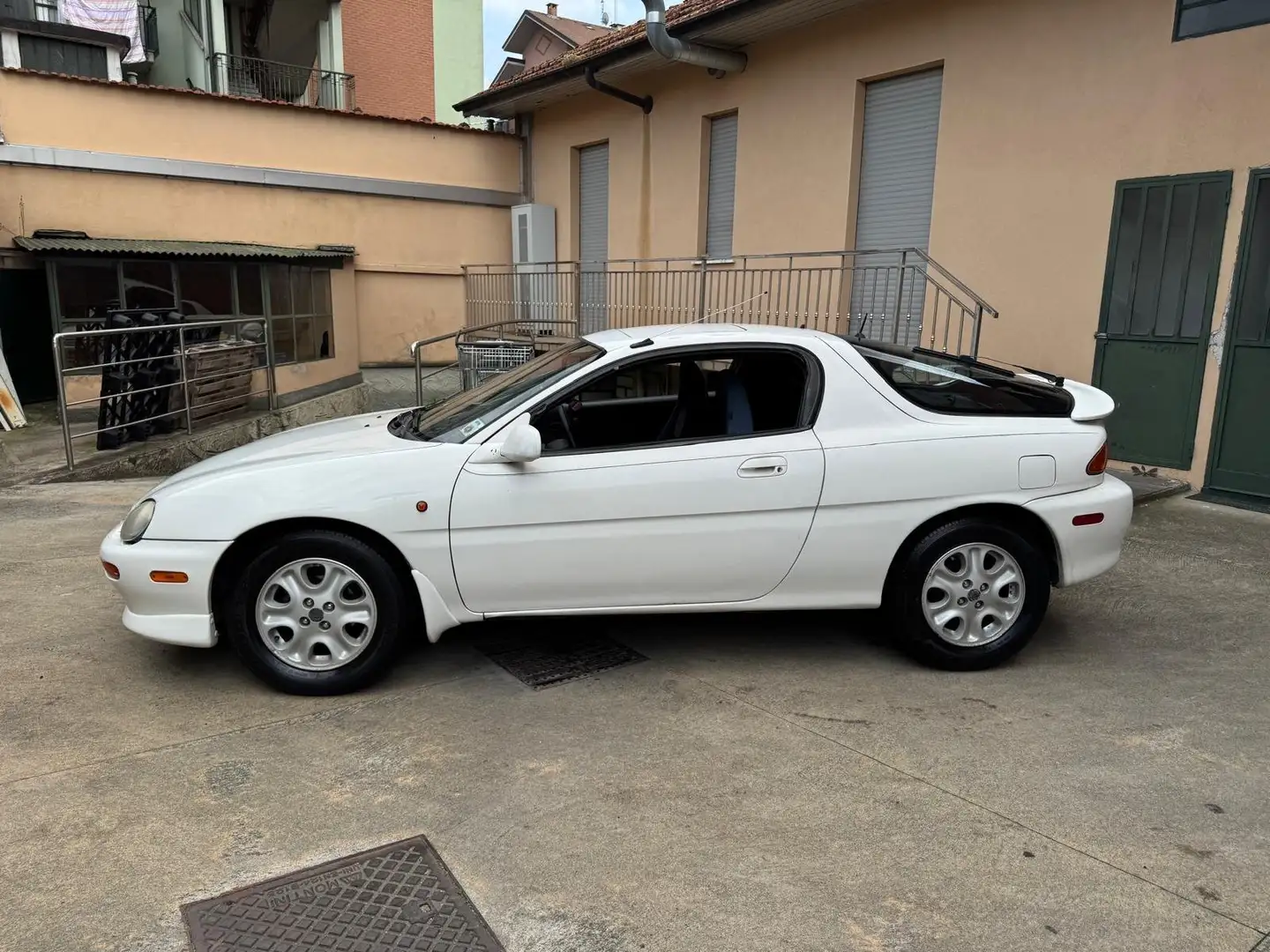 Mazda MX-3 V6 1.8 coupè benzina Alb - 2