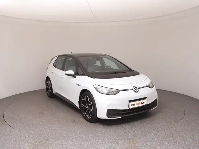 Volkswagen Id.3 view 2