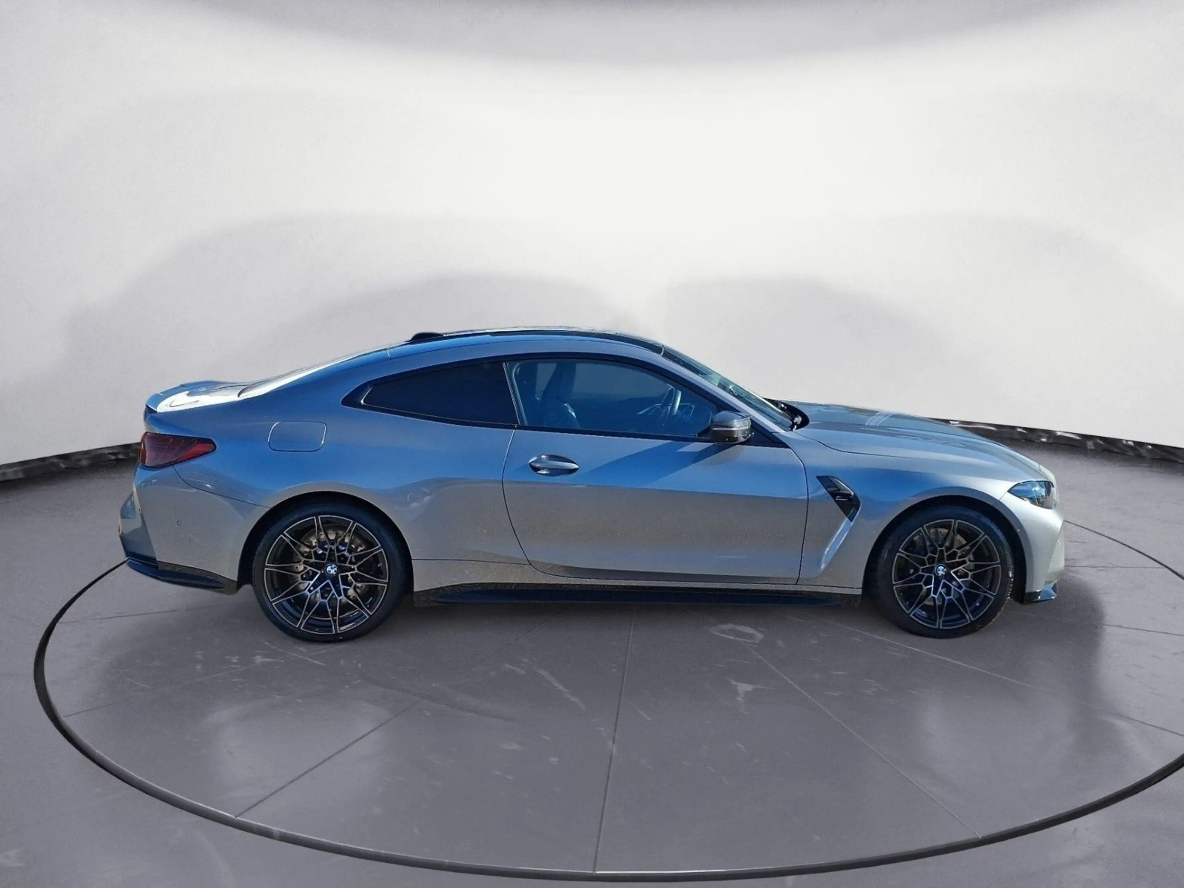 BMW M4 Competition M Carbon Exterieur Parking Plus M — photo 6