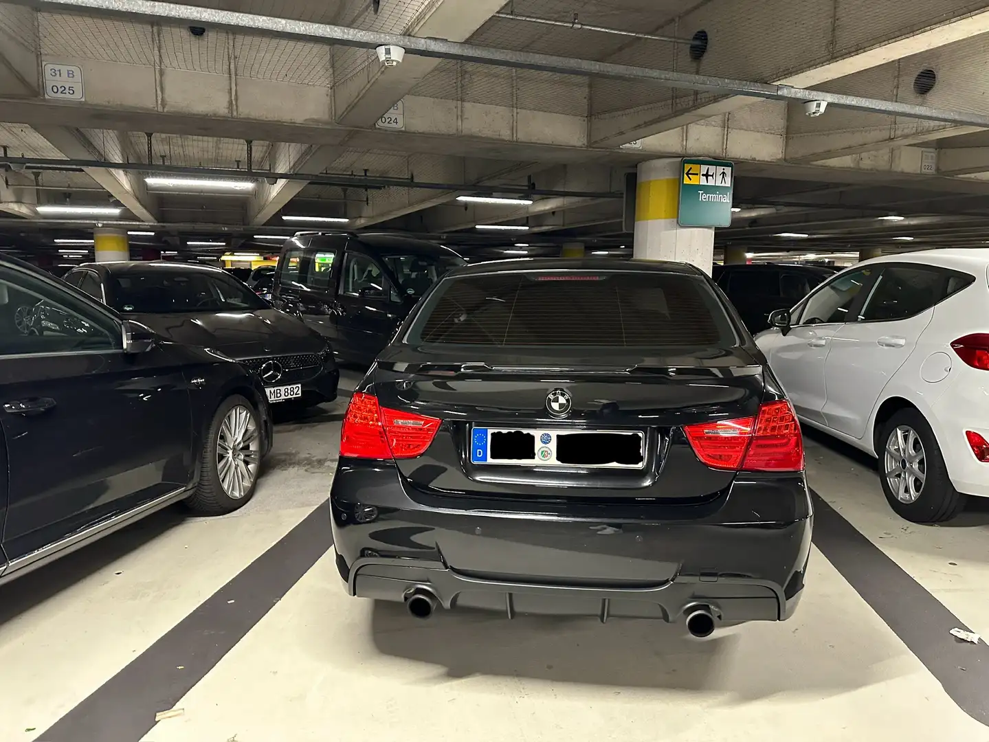 BMW 335 335i - 2