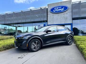 RWD / 76 kWh / 269 PK!!