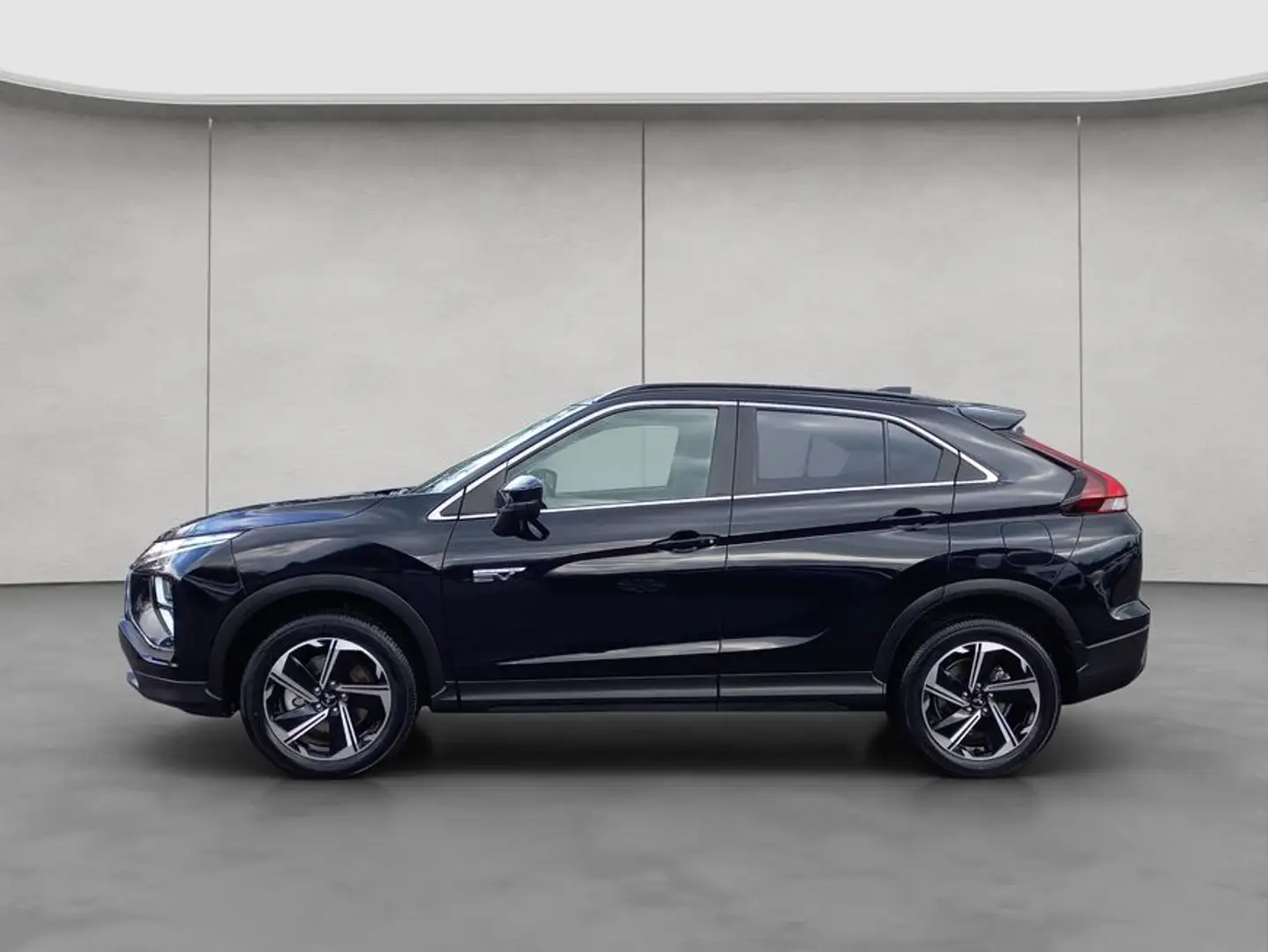 Mitsubishi Eclipse Cross Plug-In Hybrid 4WD Basis Schwarz - 2