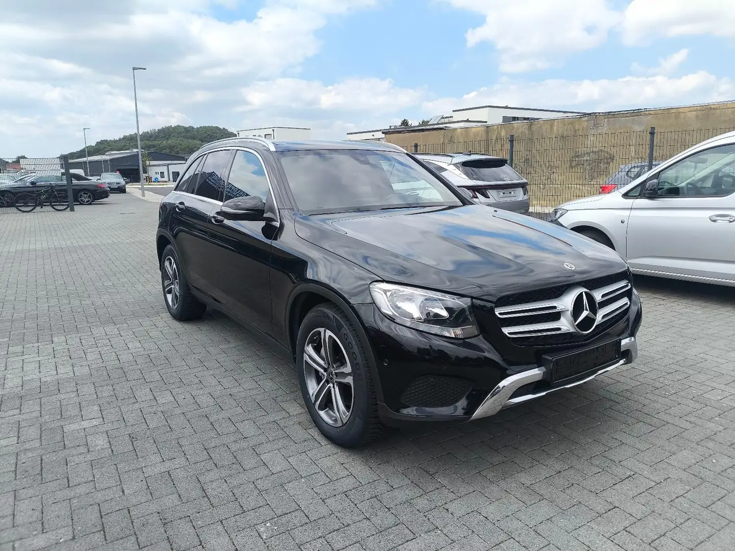 Mercedes-Benz GLC 300 4Matic,LEDER,KLIMA,NAVI,PDC,SITZHEIZUNG Negro - 1