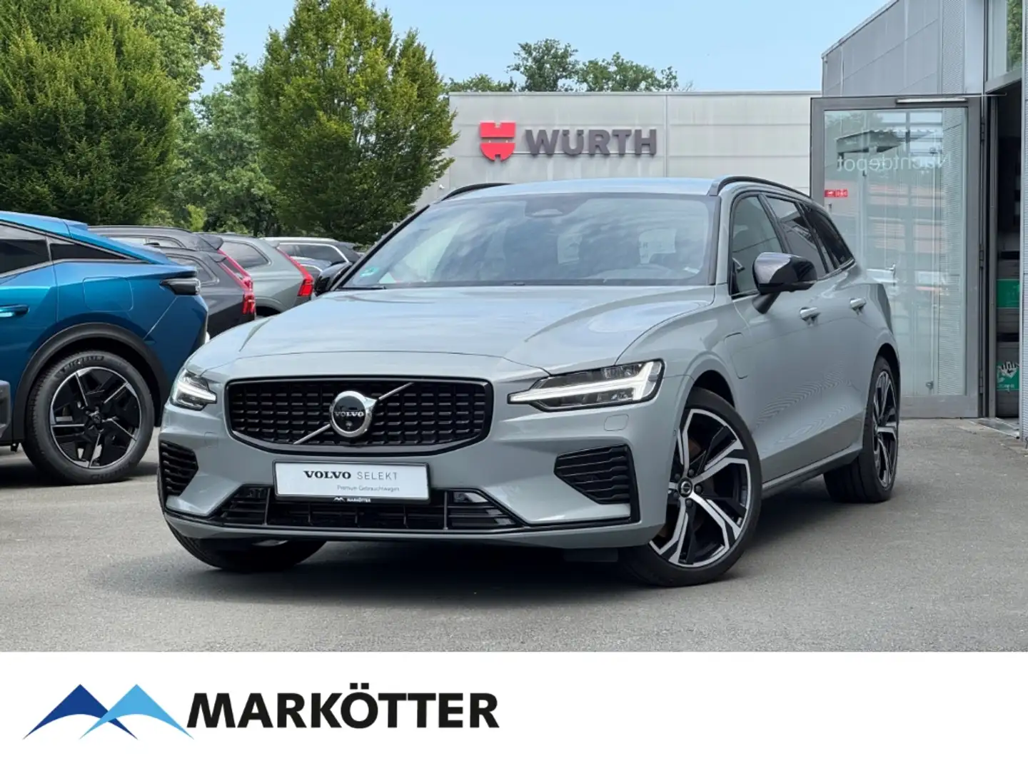 Volvo V60 T8 AWD Recharge Plus Dark EU6e AHK/360CAM/ACC Grau - 1