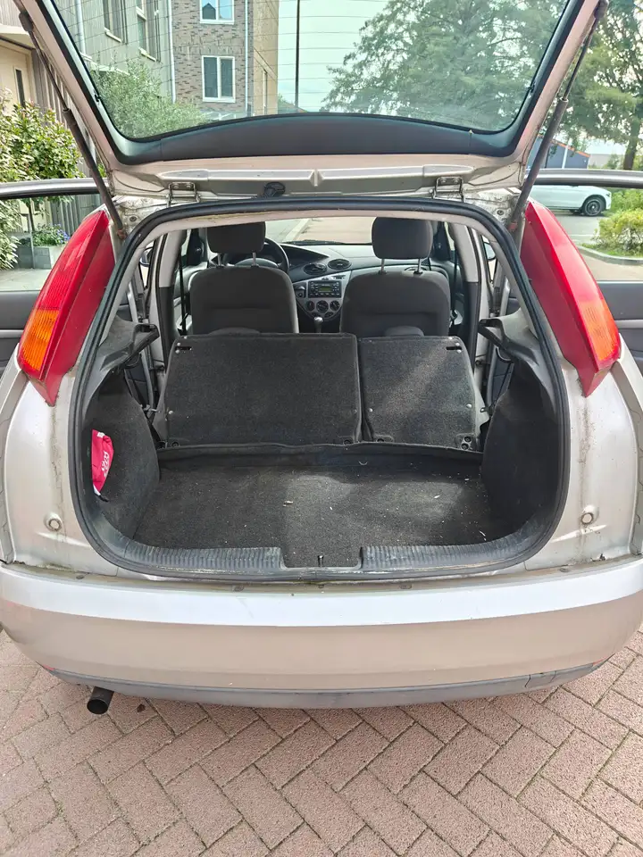 Ford Focus 1.6-16V Collection, foto 5