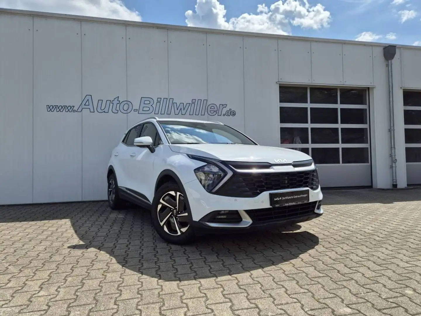 Kia Sportage 1.6 T-GDI MHEV AWD DCT7 Vision Komfort Weiß - 2