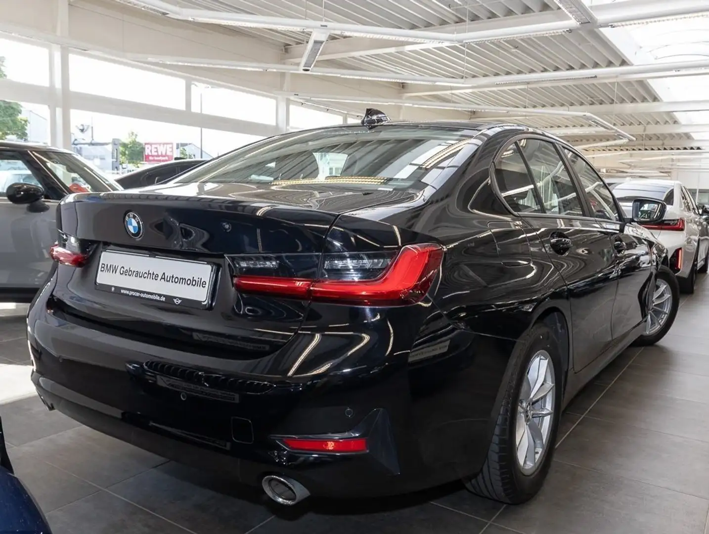 BMW 320 d Limousine (2019 - 2022) Advantage HK HiFi Schwarz - 2
