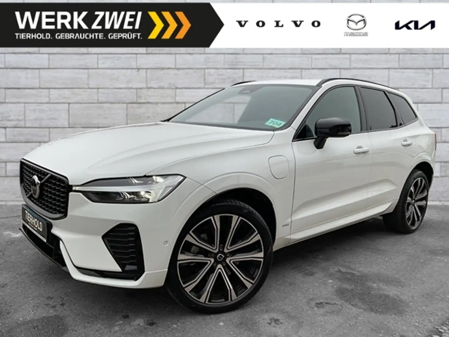 Volvo XC60 T6 R Design Plug-In AWD AHK ACC PANO Google Weiß - 1