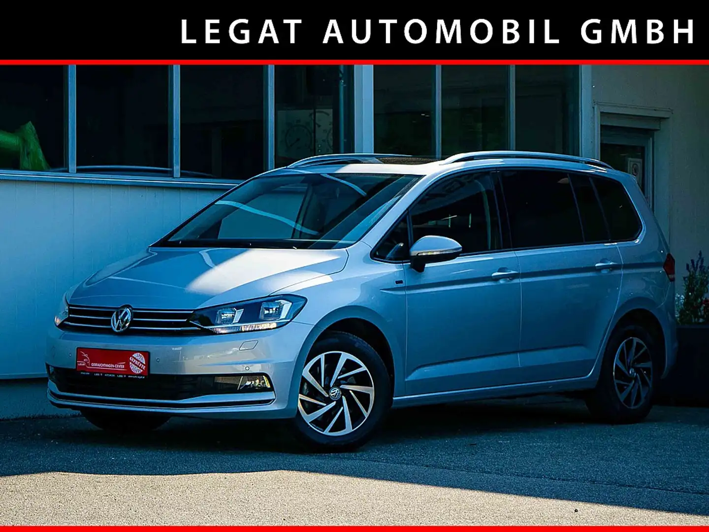 Volkswagen Touran CL 2,0 BMT TDI DSG *NAVI*PANORAMADACH* Silber - 1