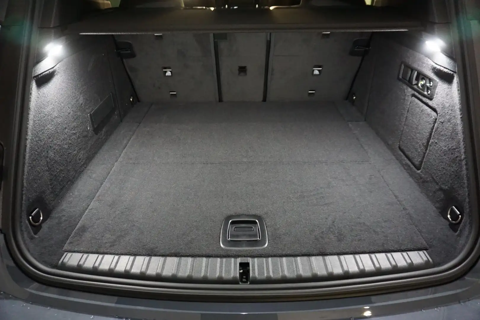 BMW iX xDrive40 Grau - 2