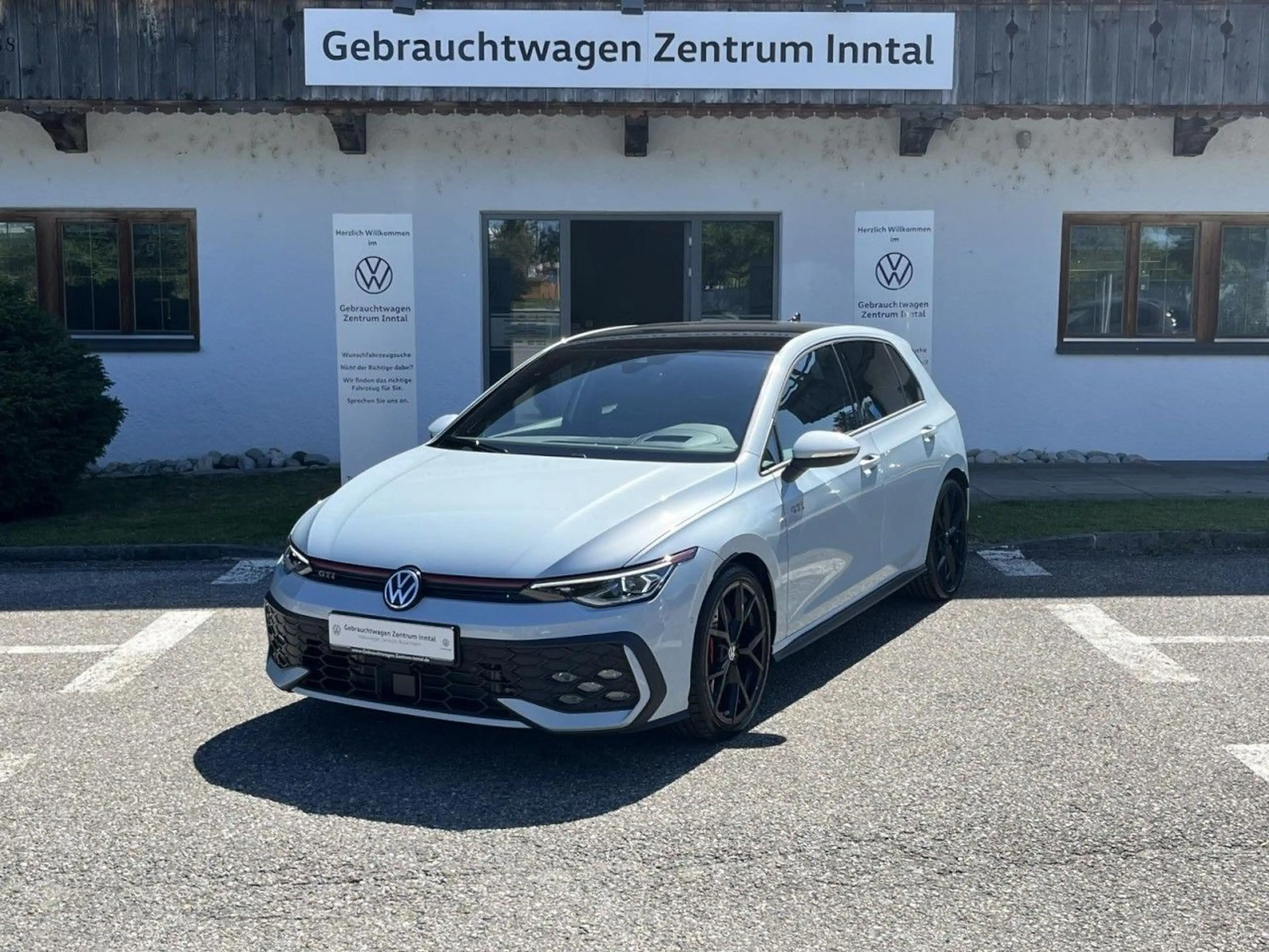 Volkswagen Golf GTI Golf VIII GTI 2,0 TSI DSG (IQLight+ACC+DCC) — photo 2
