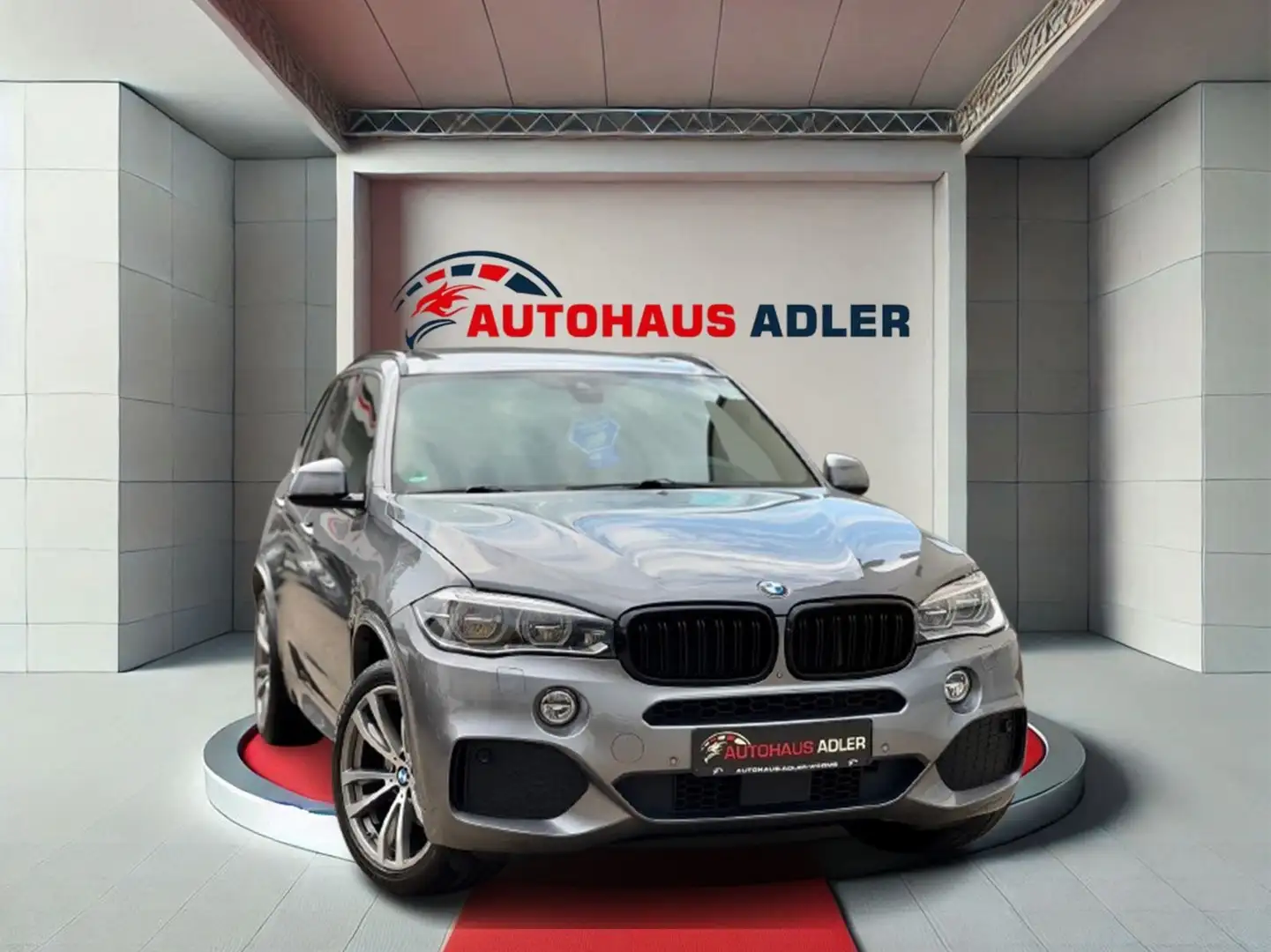 BMW X5 xDrive30d M-Sport*HUD*PANO*XEN*ACC*AHK*360°LH Grau - 1