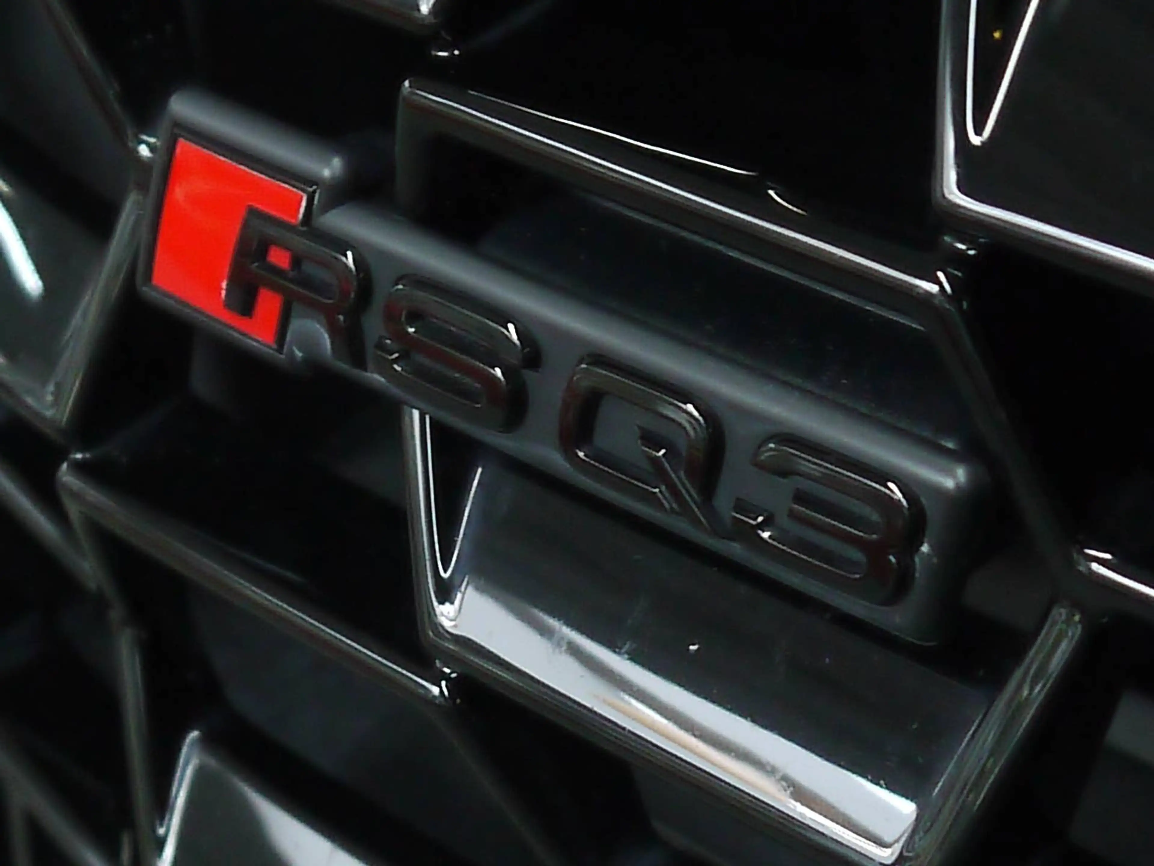 Audi RS Q3 2.5 TFSI quattro — photo 12