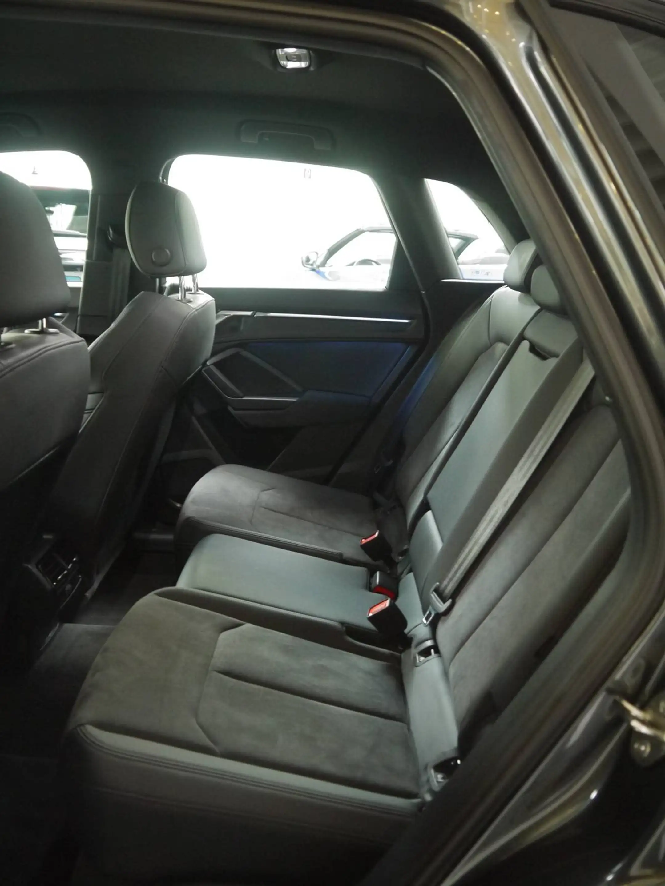 Audi RS Q3 2.5 TFSI quattro — photo 7