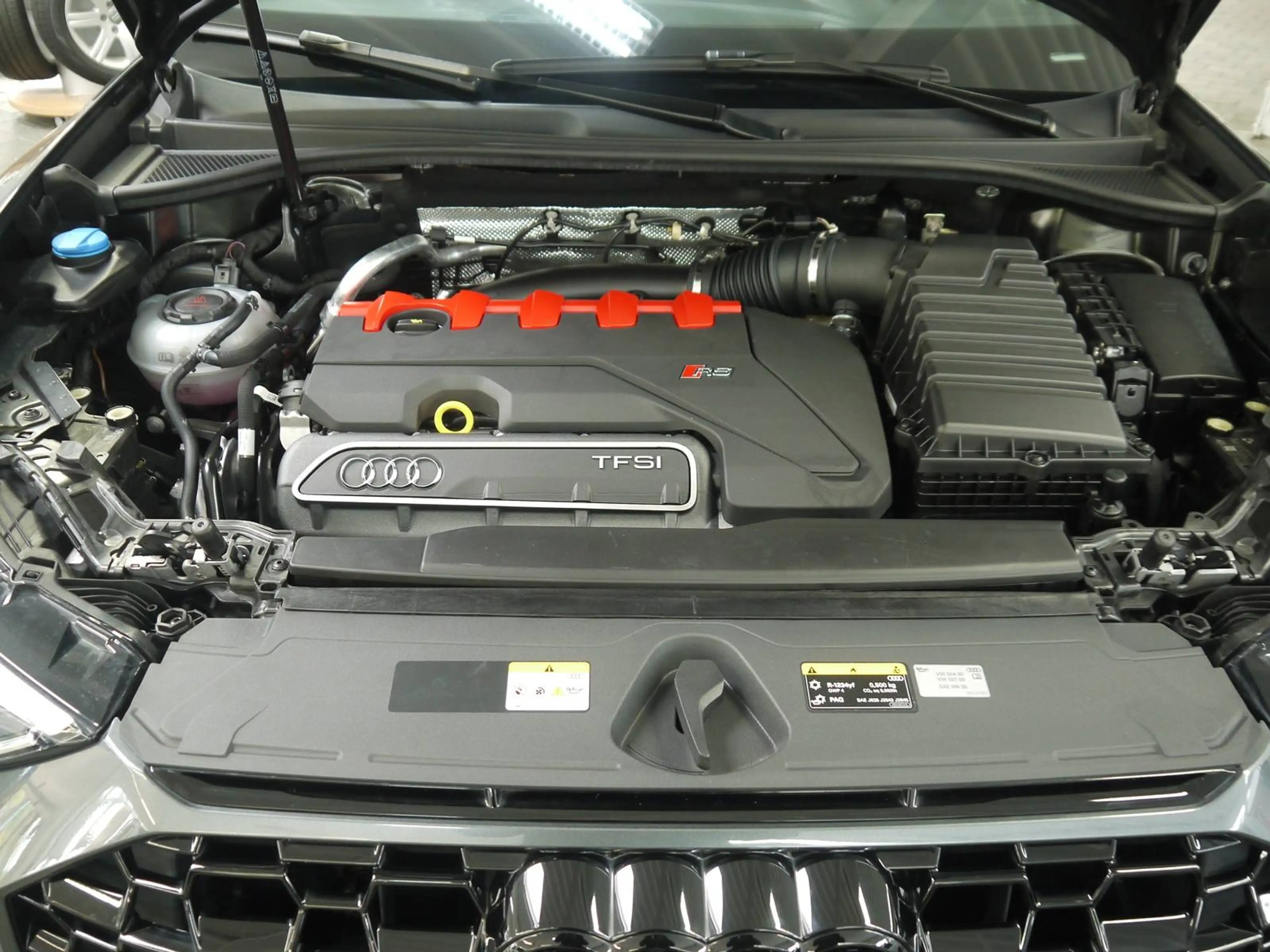 Audi RS Q3 2.5 TFSI quattro — photo 14