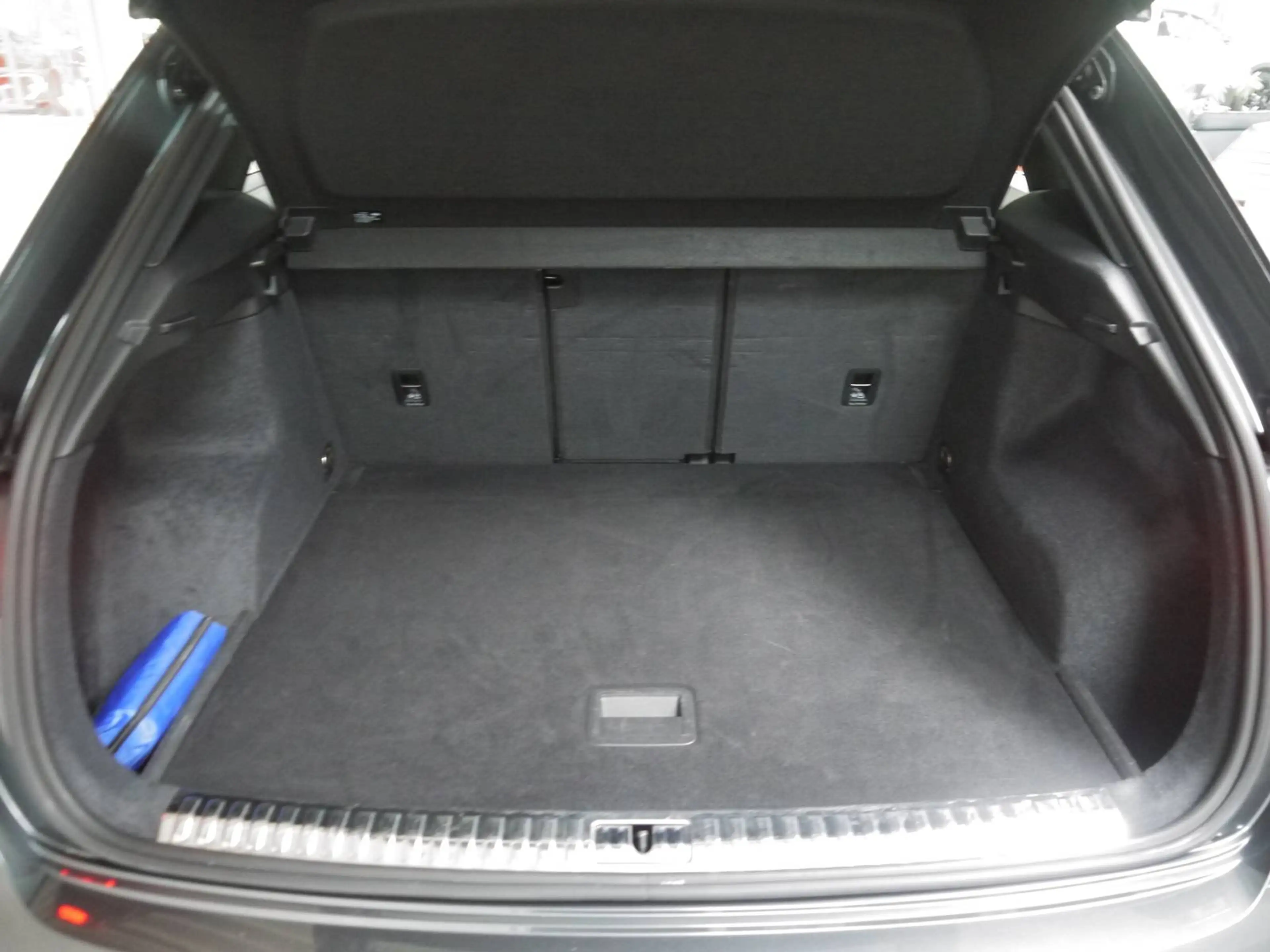 Audi RS Q3 2.5 TFSI quattro — photo 15