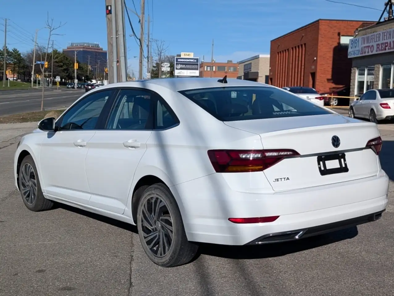 Volkswagen Jetta снимка Volkswagen Jetta