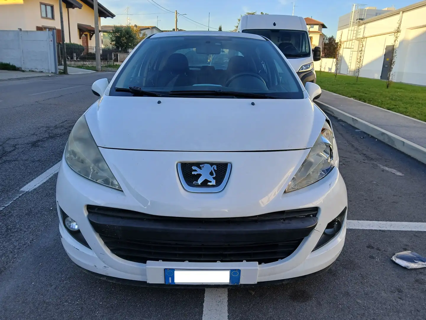 Peugeot 207 207 5p 1.4 eco-Gpl Per Neopatentati Bianco - 2