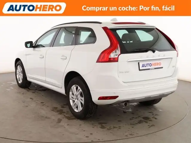 Volvo XC60 view 4