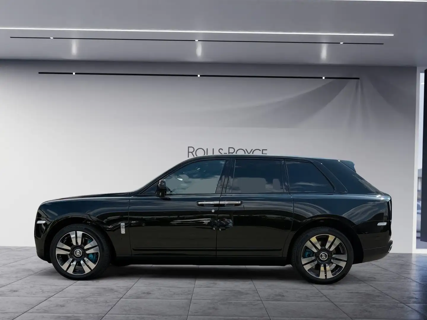 Rolls-Royce Cullinan *PROVENANCE* Zwart - 1